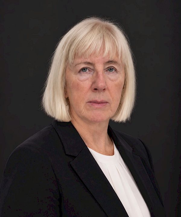 Halina Peszek – radca prawny, Kraków